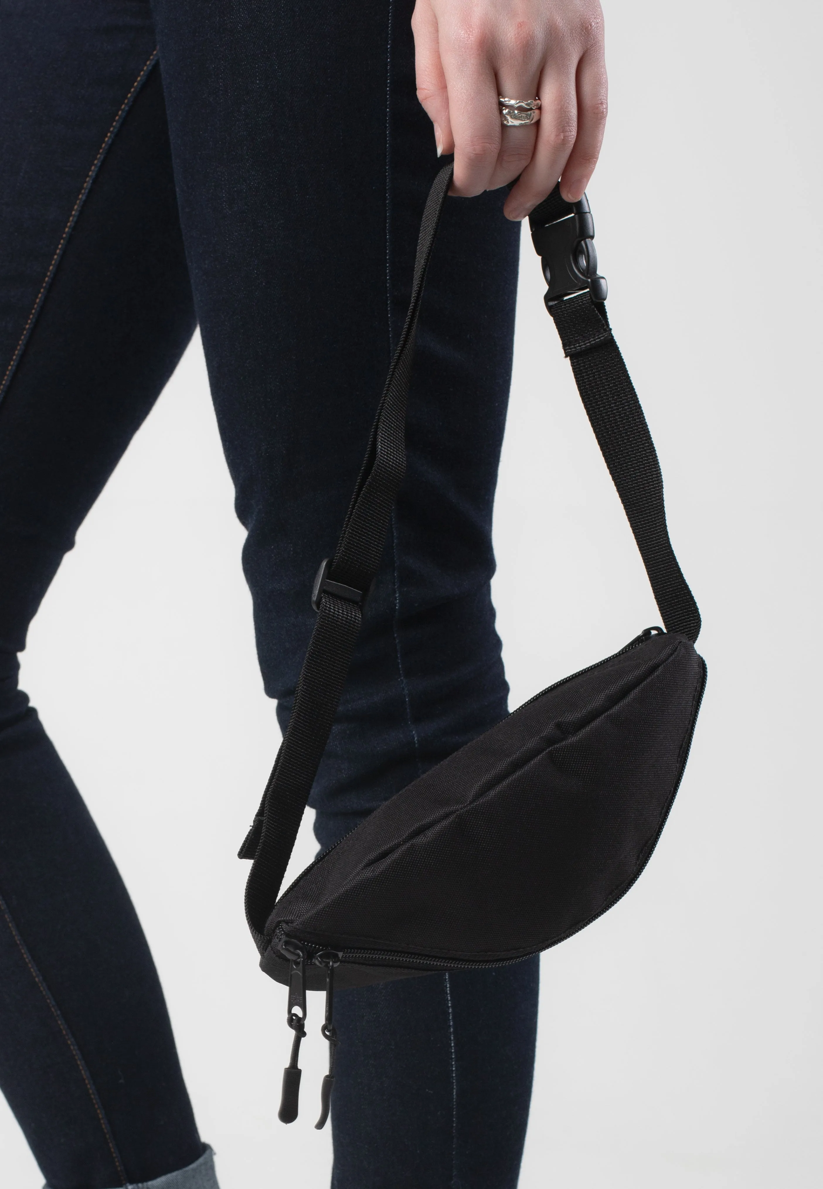 Alpha Industries - Rubber Print Black - Hip Bag
