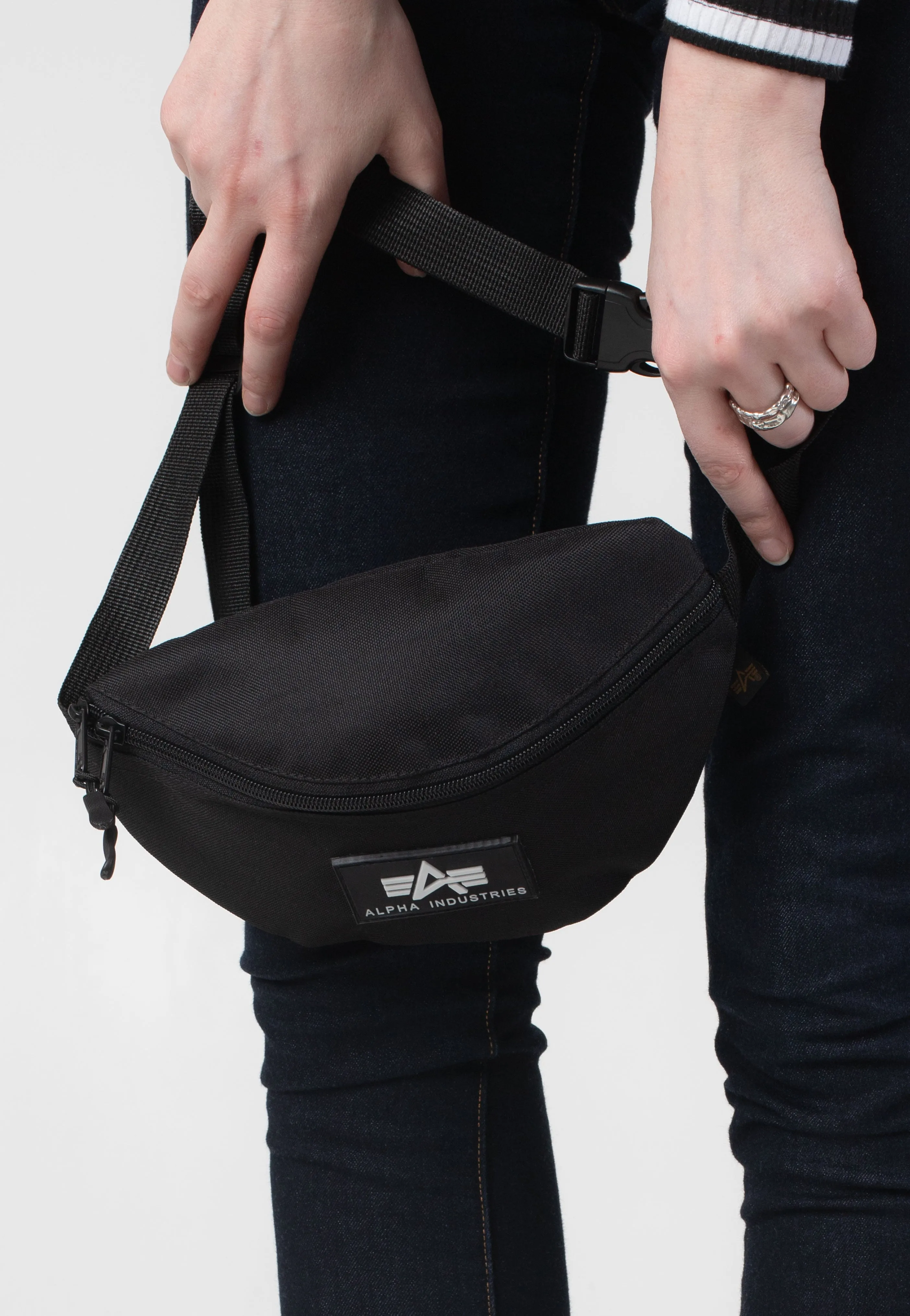 Alpha Industries - Rubber Print Black - Hip Bag