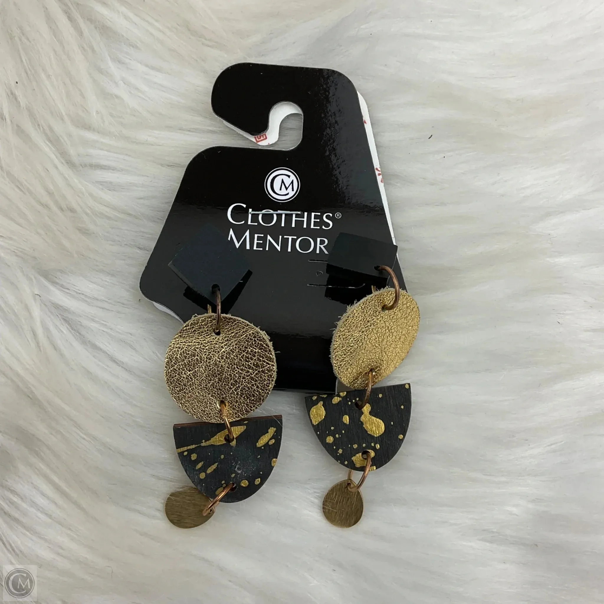 Earrings Dangle/drop By Clothes Mentor