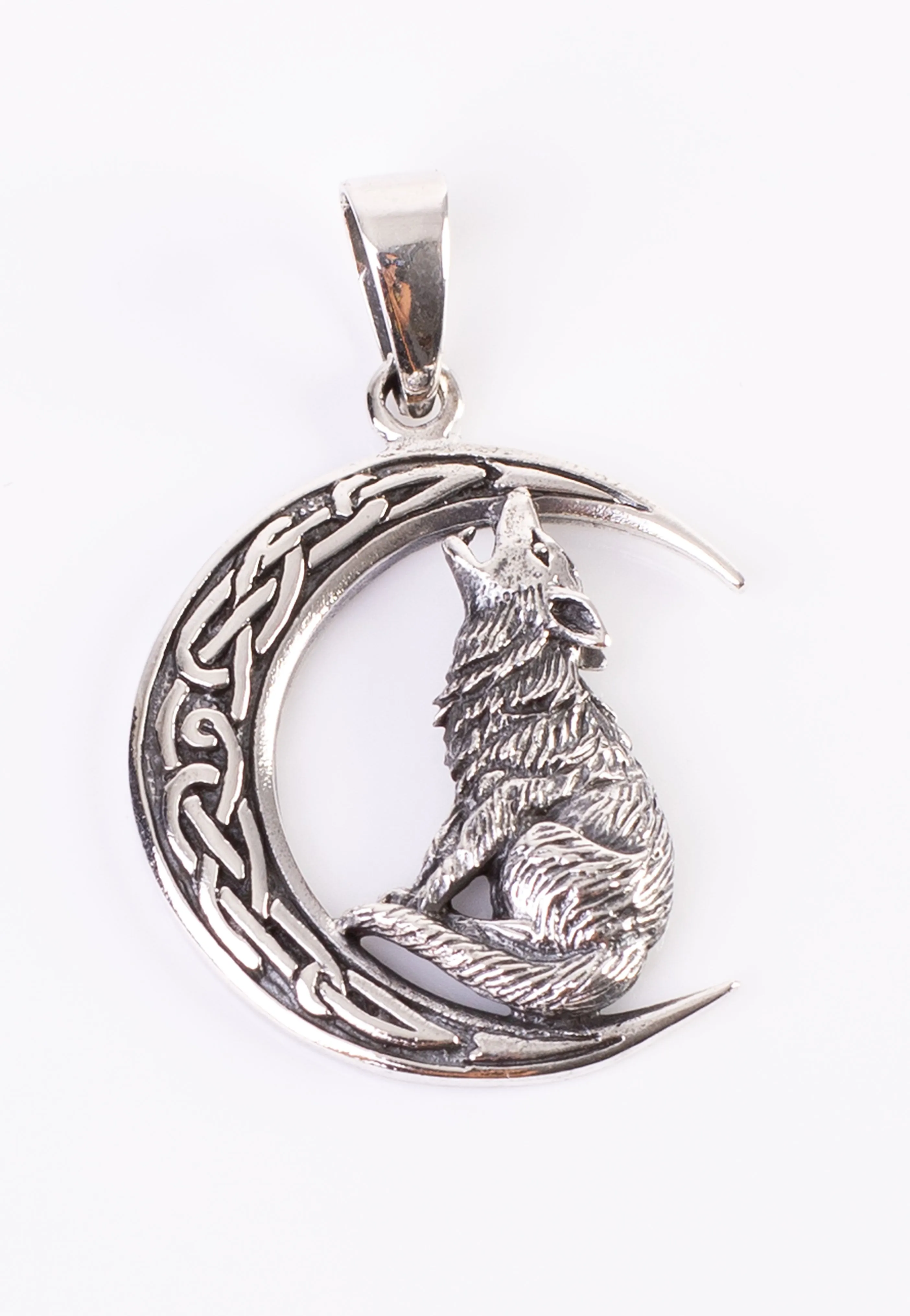 etNox - Howling Wolf in Moon Silver - Pendant