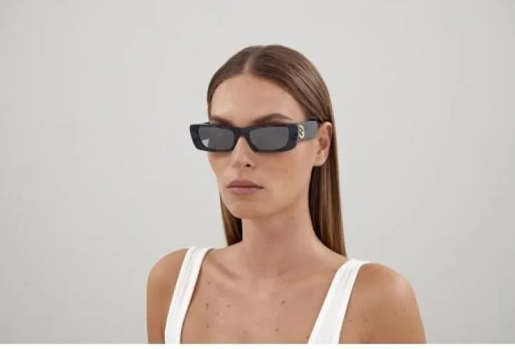 Gucci Seasonal Icon GG0516S Sunglasses
