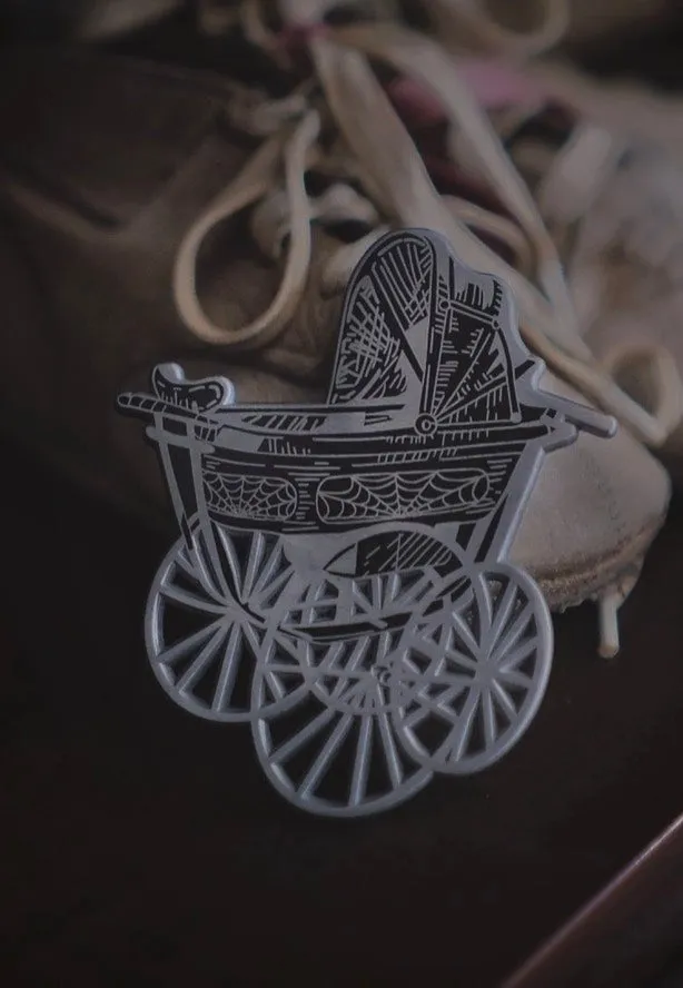 Lively Ghosts - Dark Carriage - Pin