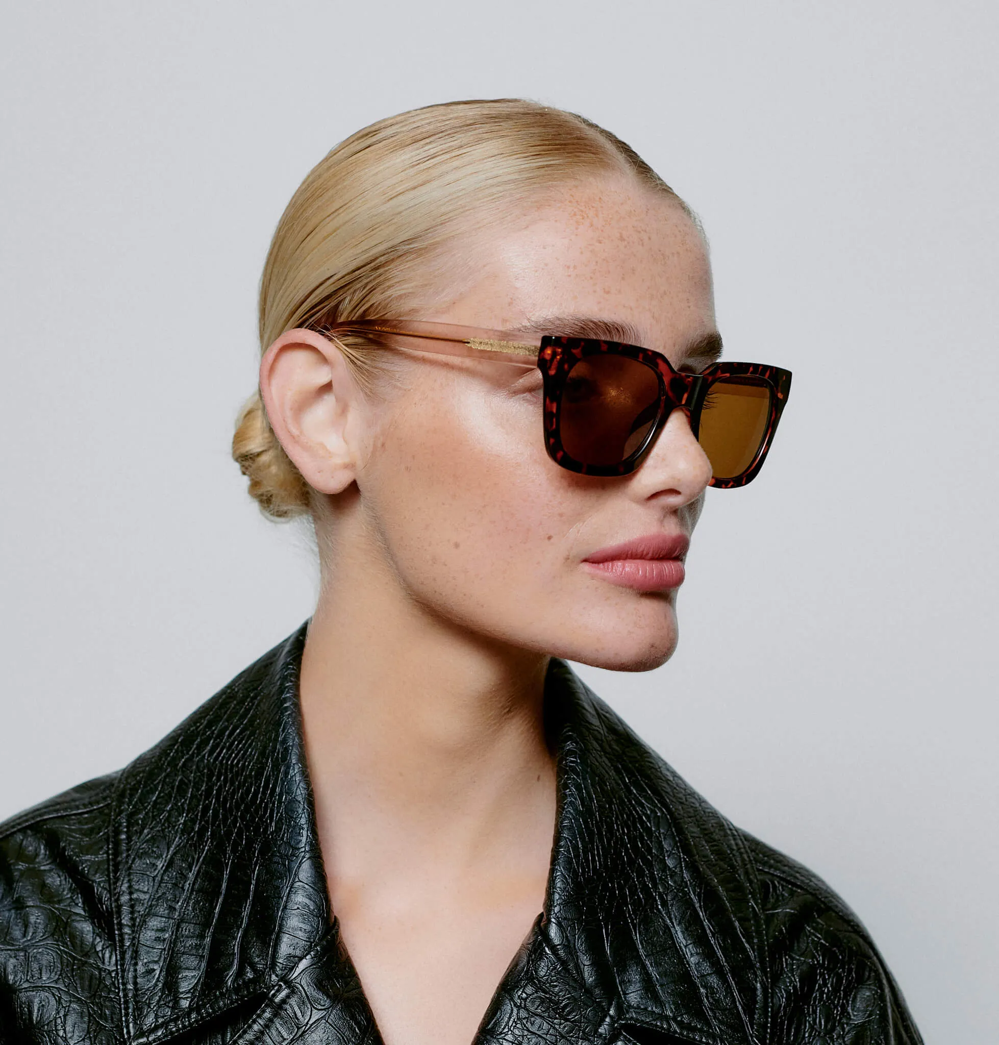 Nancy Sunglasses - Demi Tortoise
