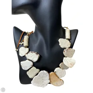 Necklace Pendant By Clothes Mentor