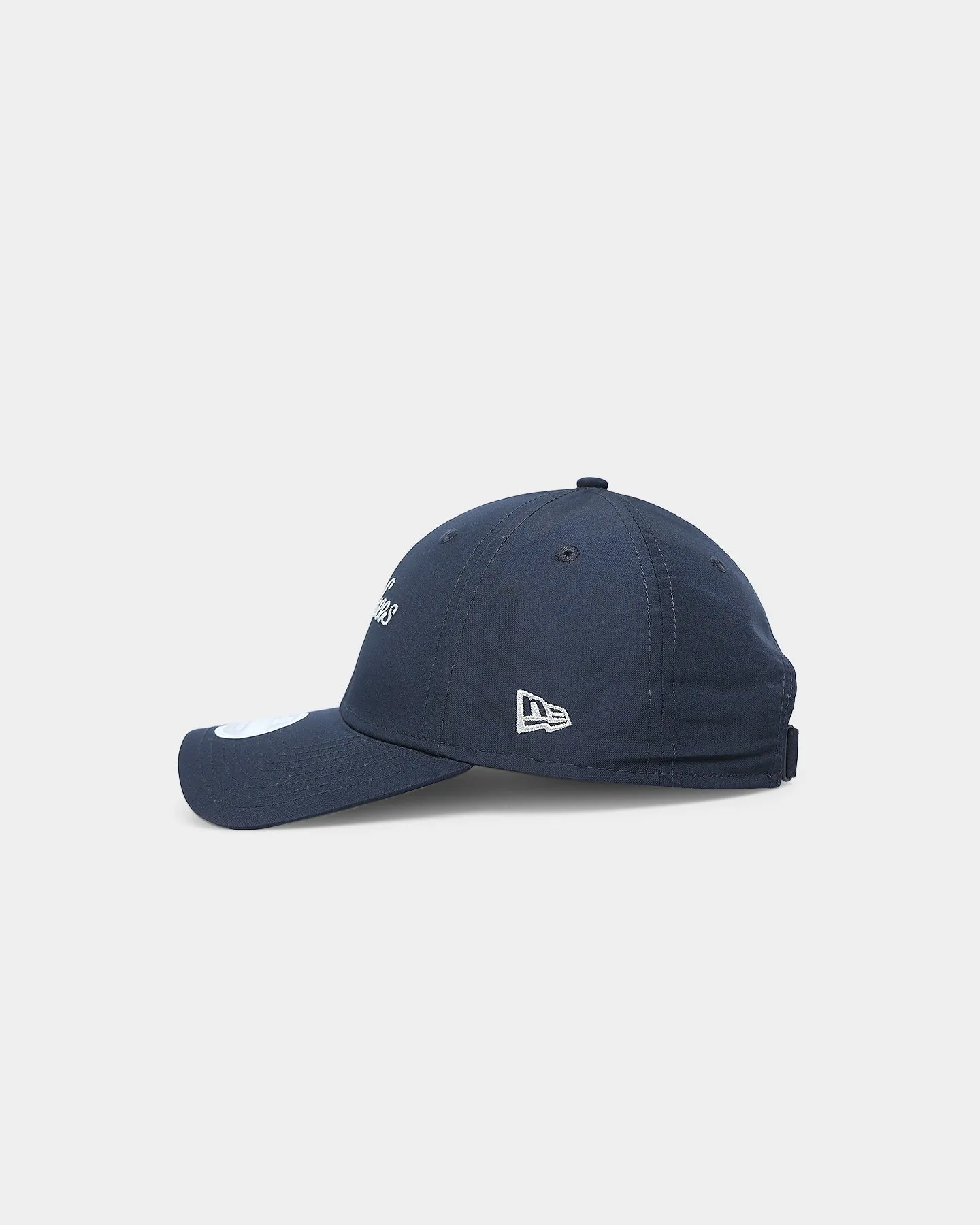 New Era Women's New York Yankees 9FORTY Strapback Navy