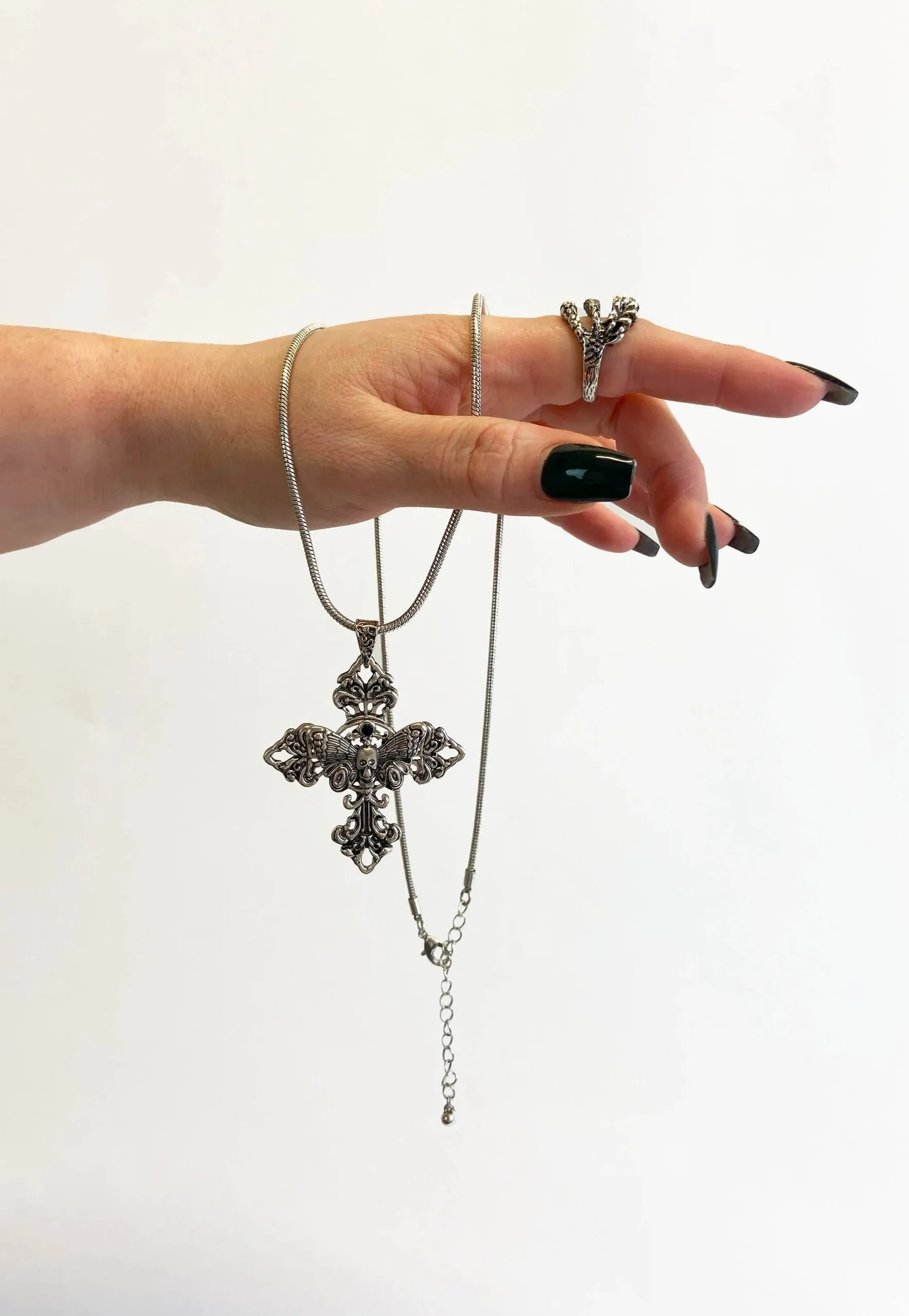 Pamela Mann - Long Cross Silver - Necklace