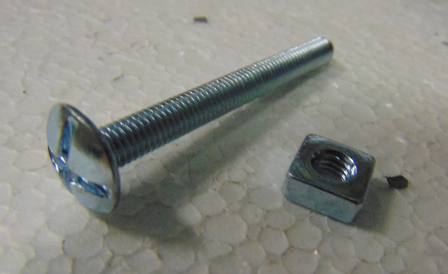 Roof Bolt M6X160 Box 50