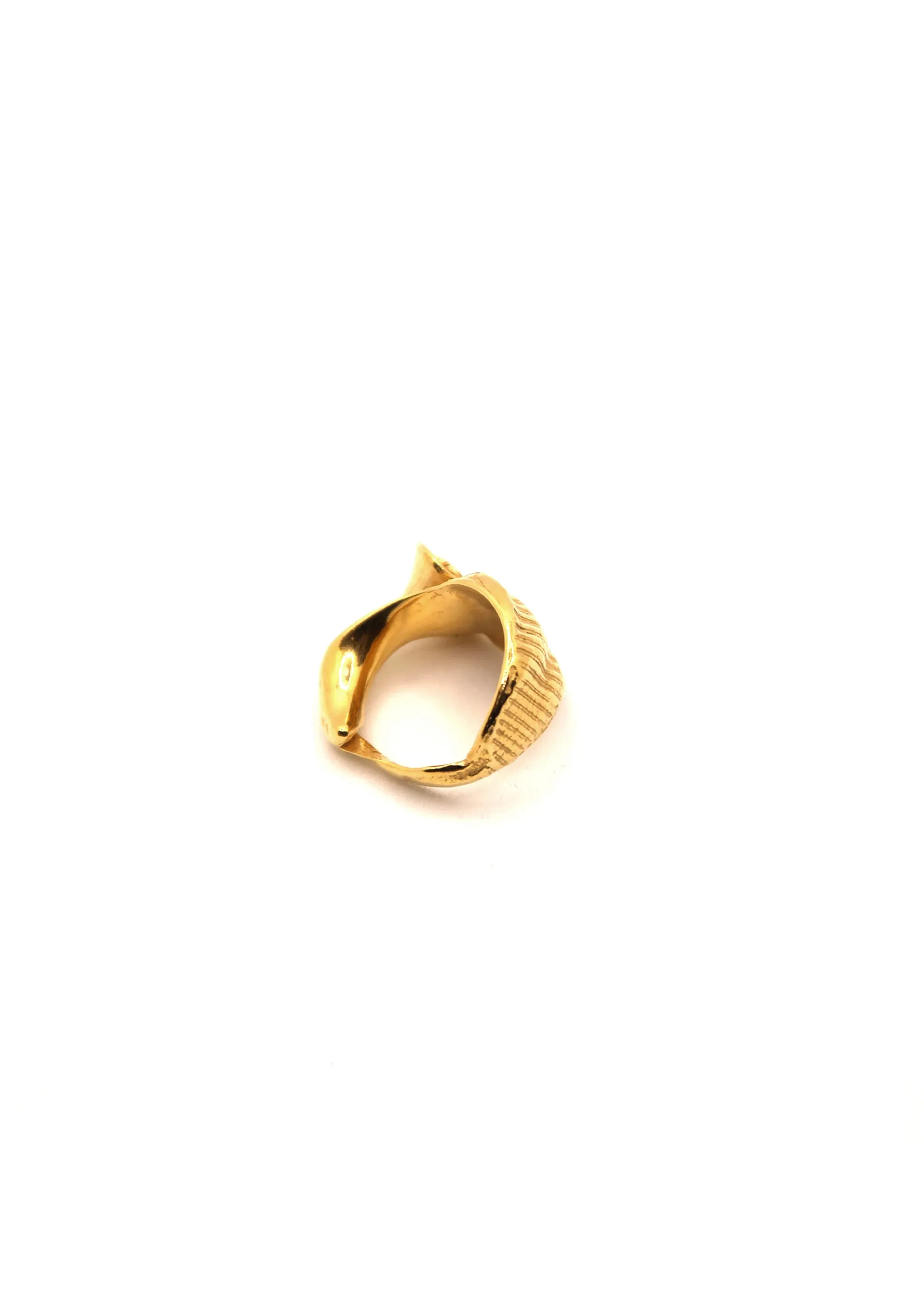 Swirl Fragmented Shell Ring