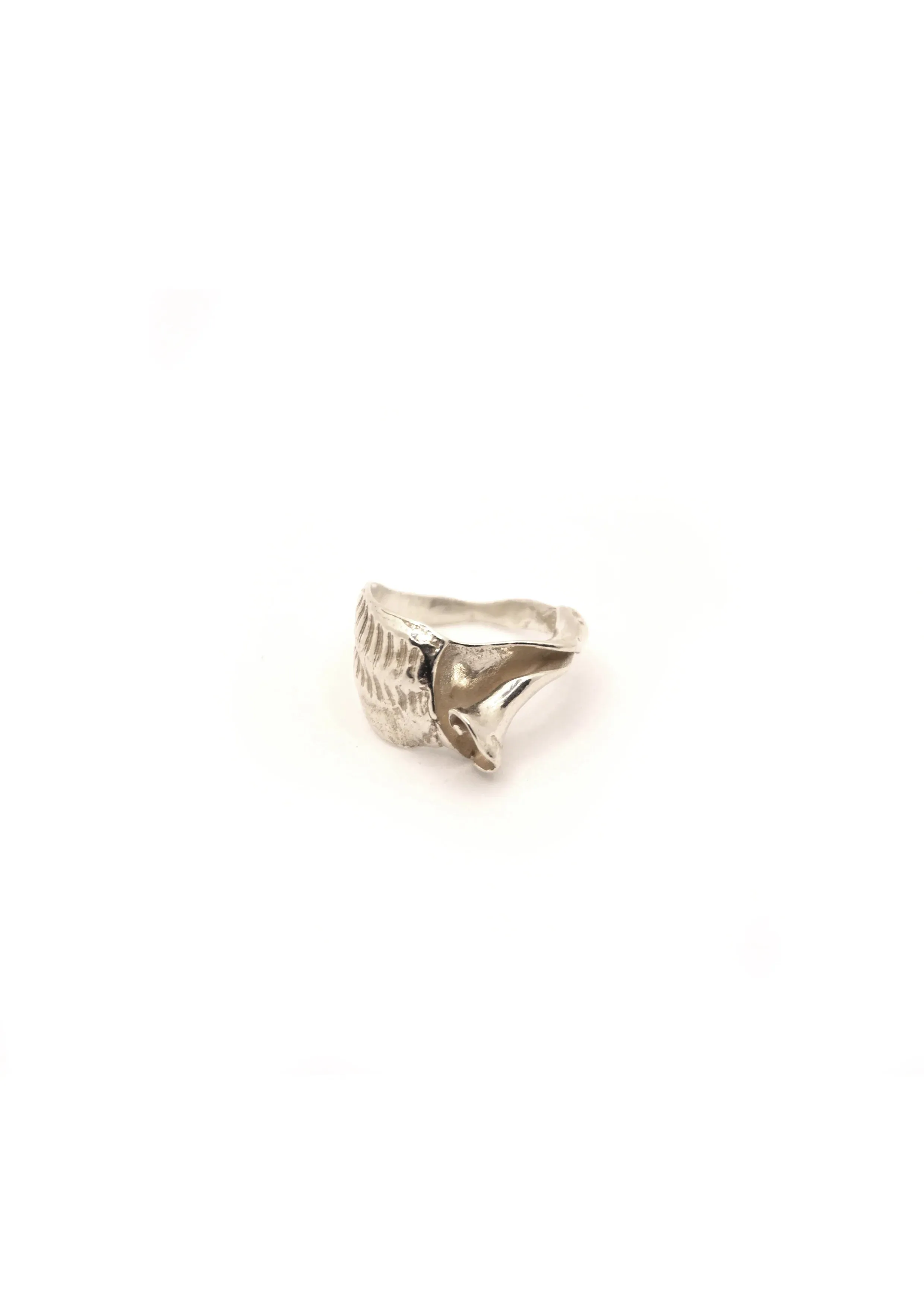 Swirl Fragmented Shell Ring