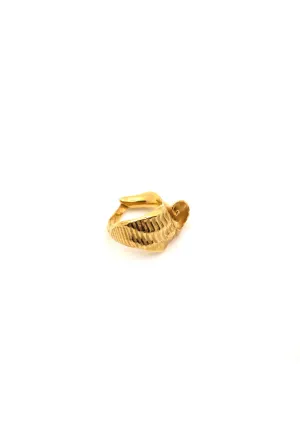 Swirl Fragmented Shell Ring