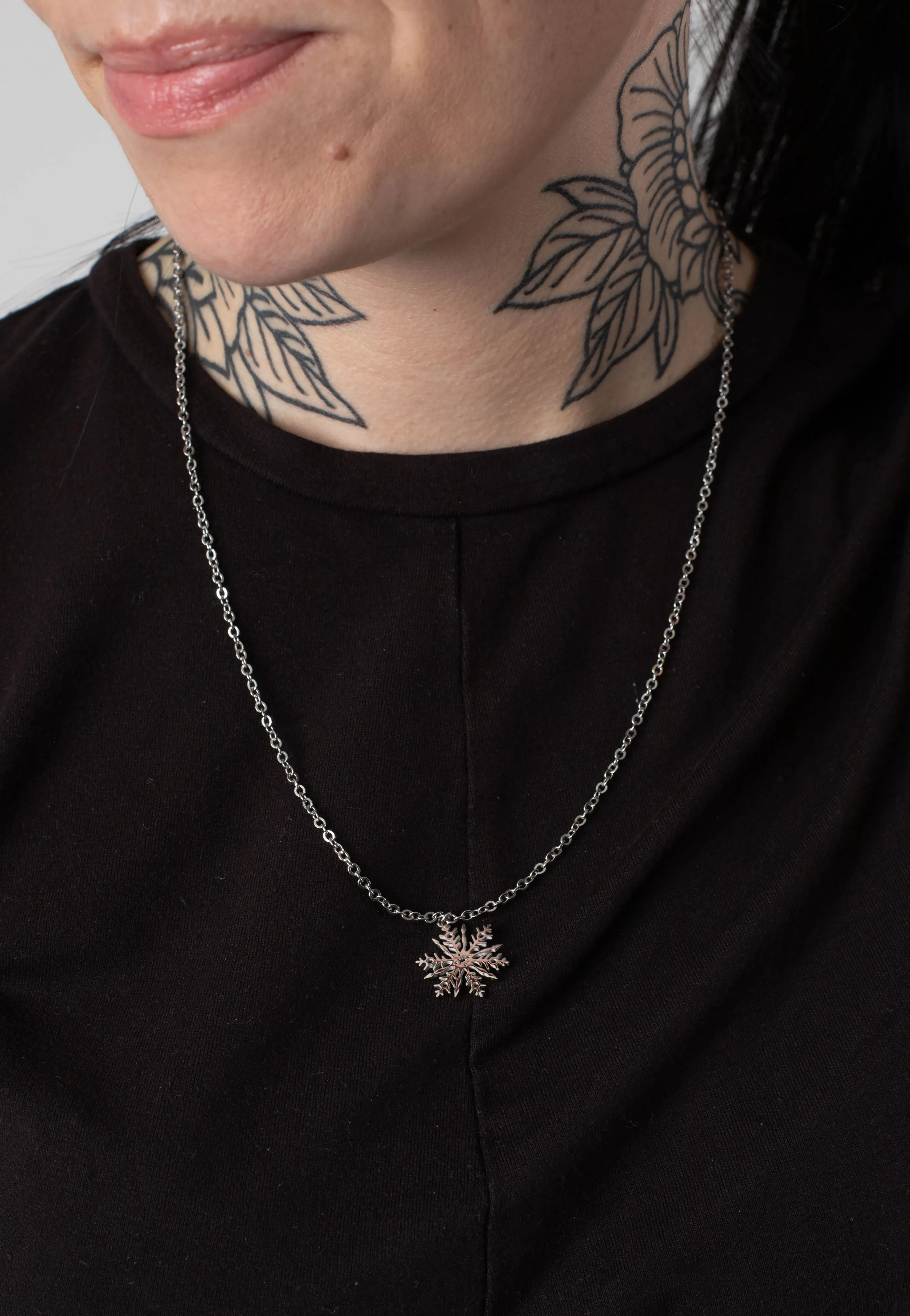 Wildcat - Snowflake Silver - Necklace
